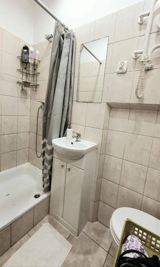 The Apartment In Strict City Center. Self Check-In Cracovia Esterno foto