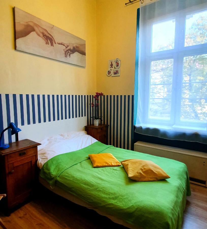 The Apartment In Strict City Center. Self Check-In Cracovia Esterno foto